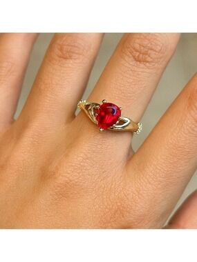Pretty Bird Jewelry Gold and Red crystal Stone Heart Ring